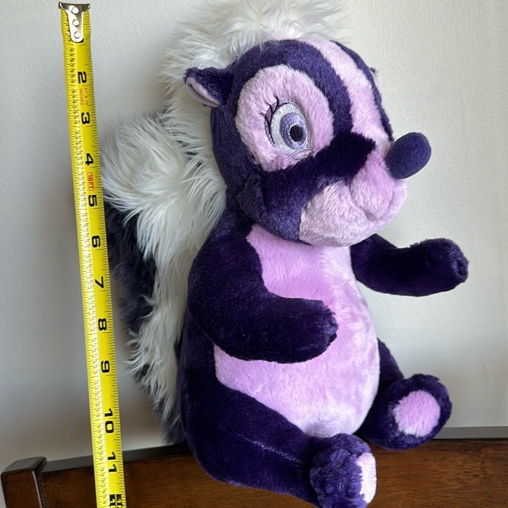 Disney Flower the skunk